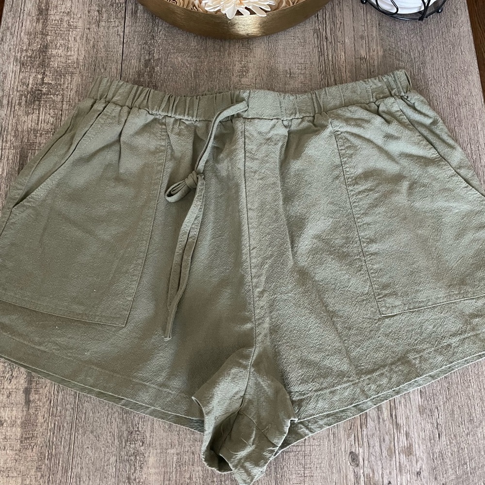 SHEIN Sage Green High Waist Women's Shorts